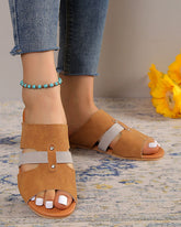 Pantuflas planas de terciopelo con retazos